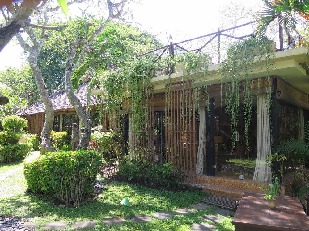 La Taverna Suites Sanur Exterior foto