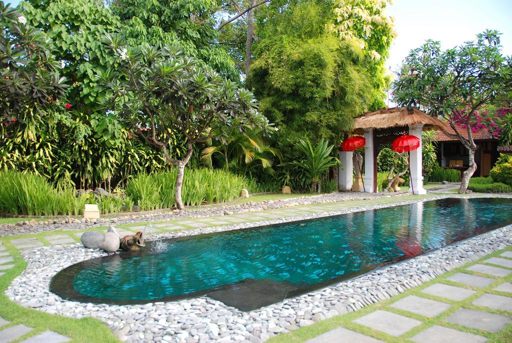 La Taverna Suites Sanur Exterior foto
